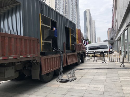 广陵柴油发电机空气滤清器在不同季节的更换周期是否有差异？