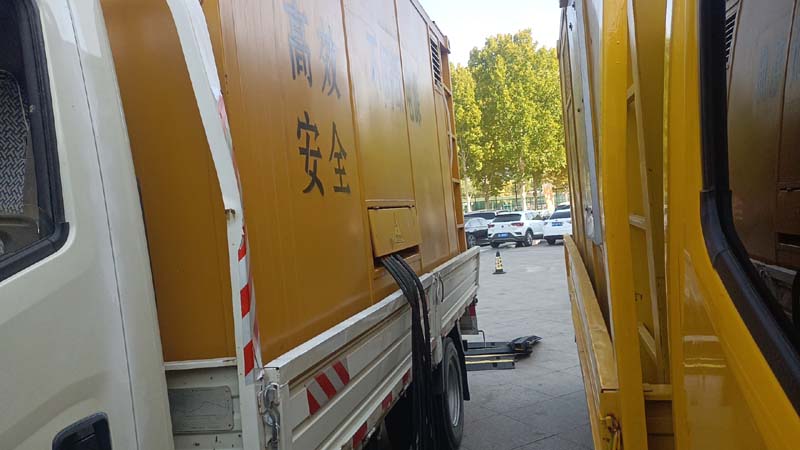 广陵如何判断柴油发电机组和UPS电源的切换时间是否符合要求？